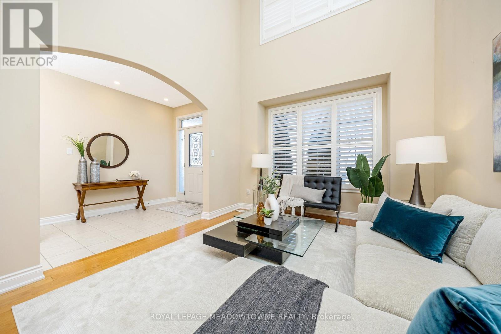 












304 TONELLI LANE

,
Milton,




Ontario
L9T0N8

