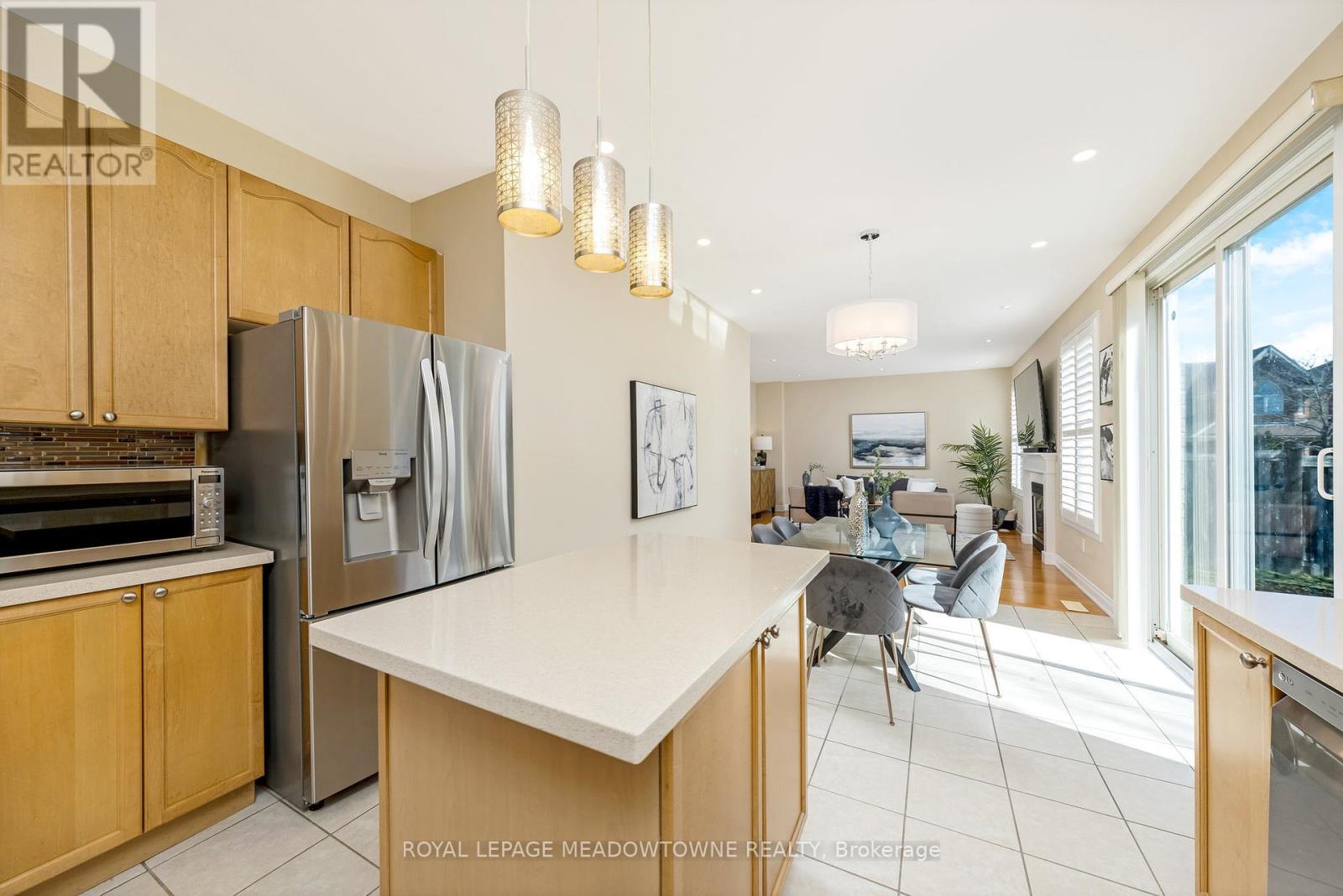 












304 TONELLI LANE

,
Milton,




Ontario
L9T0N8


