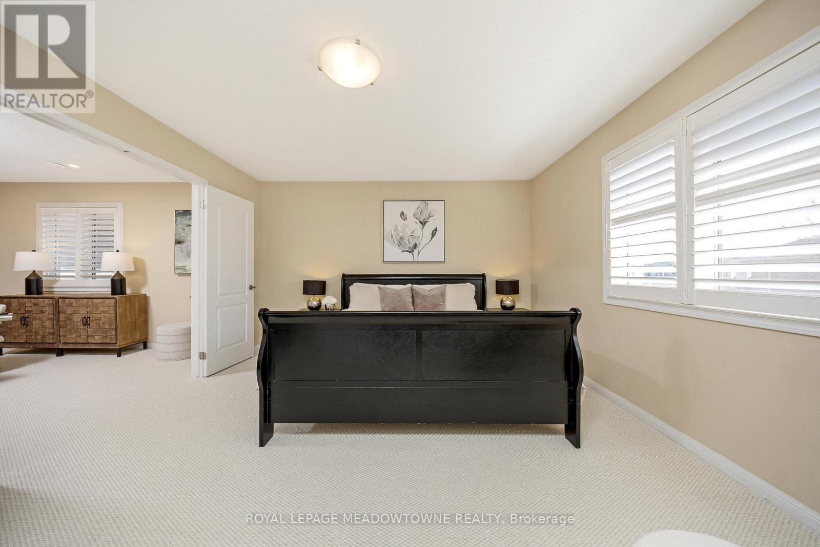 












304 TONELLI LANE

,
Milton,




Ontario
L9T0N8

