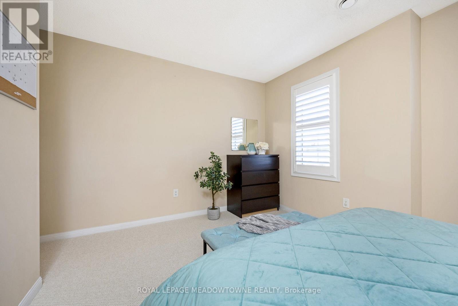 












304 TONELLI LANE

,
Milton,




Ontario
L9T0N8

