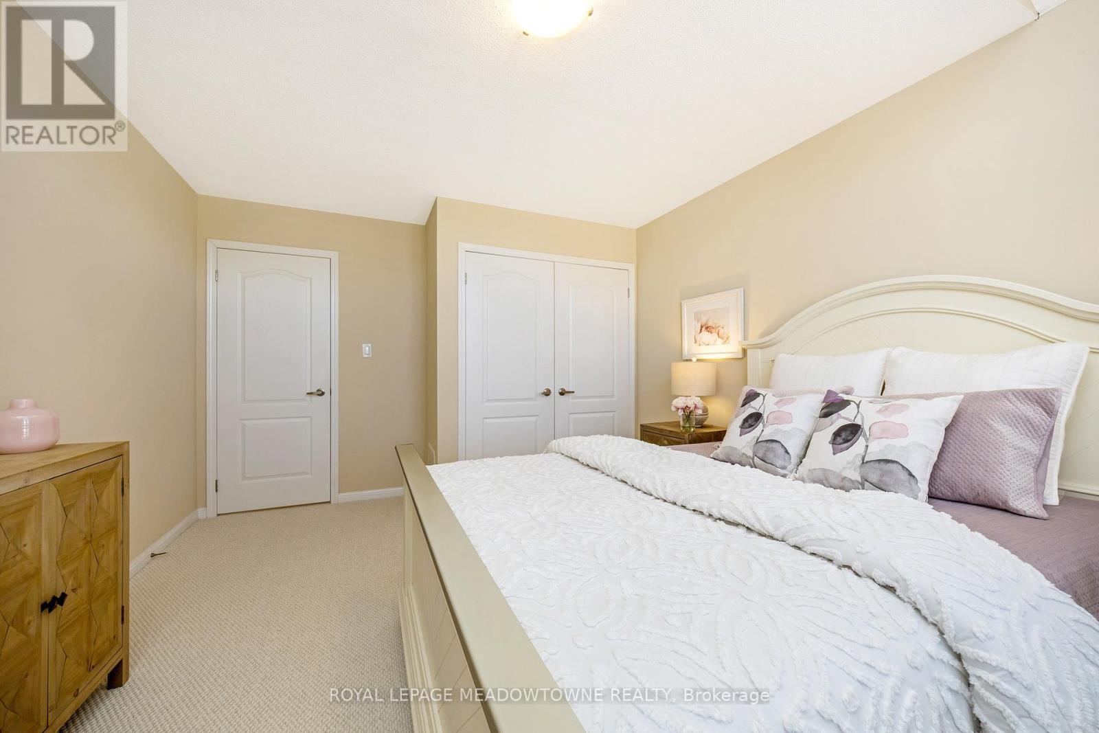 












304 TONELLI LANE

,
Milton,




Ontario
L9T0N8

