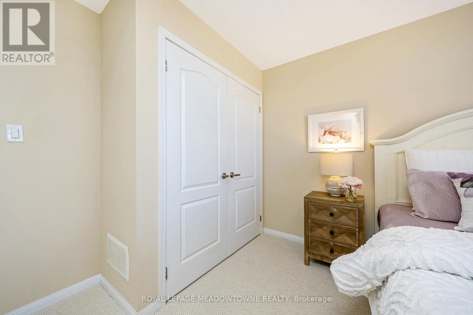 












304 TONELLI LANE

,
Milton,




Ontario
L9T0N8

