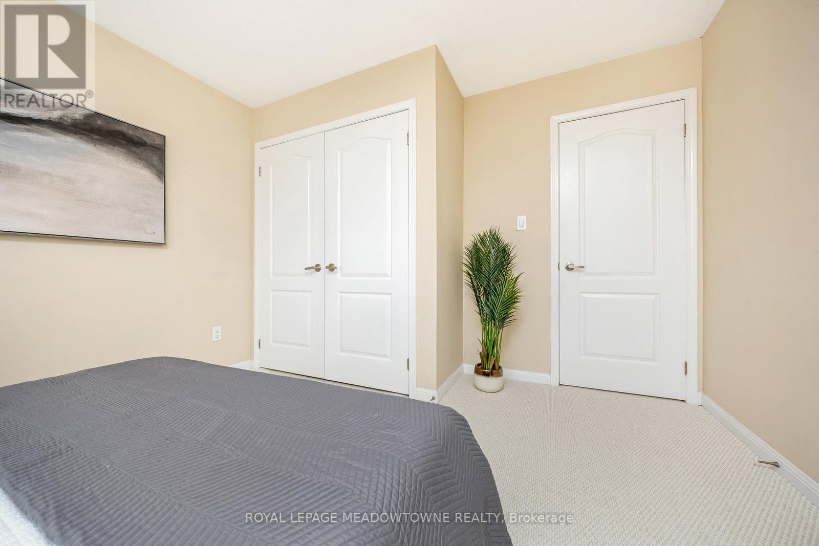 












304 TONELLI LANE

,
Milton,




Ontario
L9T0N8

