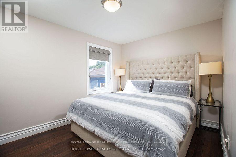 












22 EDGECROFT ROAD

,
Toronto,




Ontario
M8Z2B6

