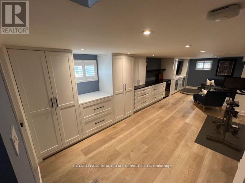 












22 EDGECROFT ROAD

,
Toronto,




Ontario
M8Z2B6

