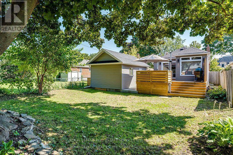 












22 EDGECROFT ROAD

,
Toronto,




Ontario
M8Z2B6

