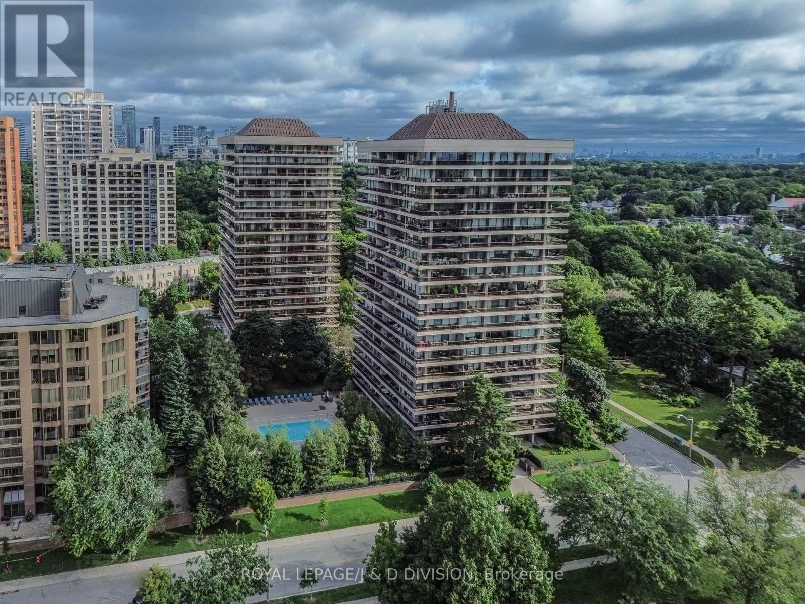 












2004 - 20 AVOCA AVENUE

,
Toronto,




Ontario
M4T2B8

