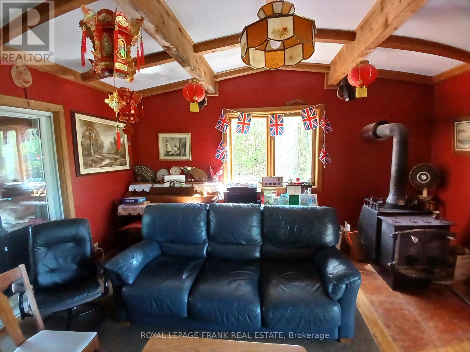 












260 JAMES STREET

,
Marmora and Lake (Marmora Ward),




Ontario
K0K2M0

