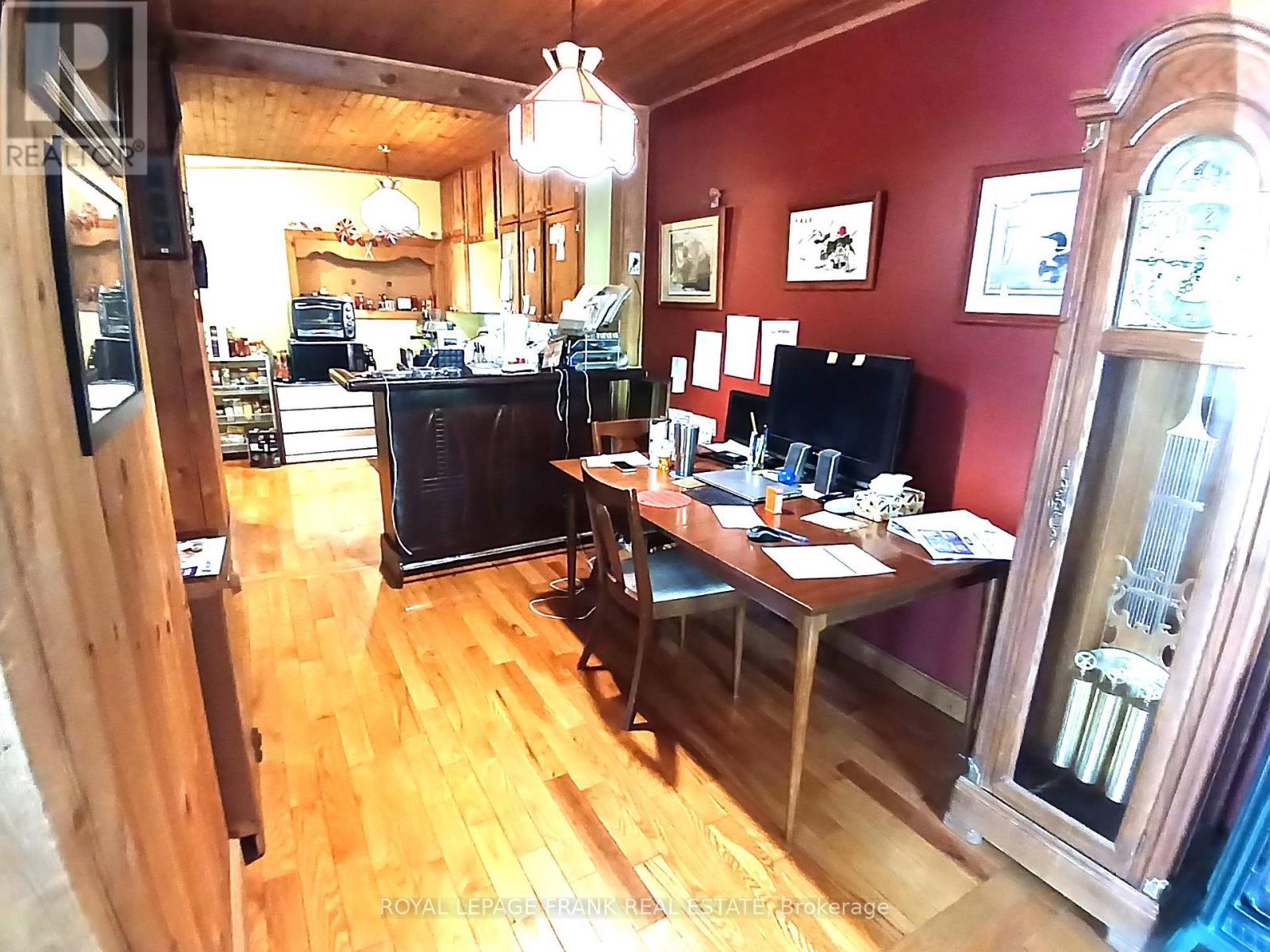 












260 JAMES STREET

,
Marmora and Lake (Marmora Ward),




Ontario
K0K2M0

