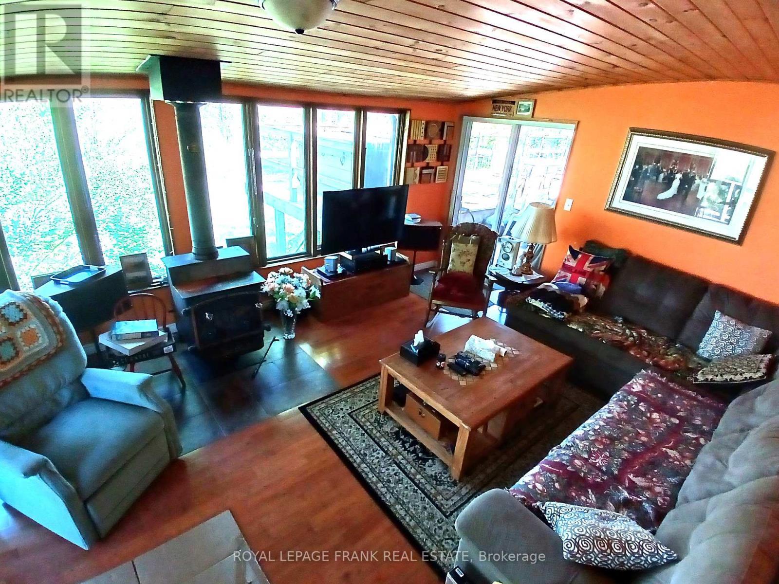 












260 JAMES STREET

,
Marmora and Lake (Marmora Ward),




Ontario
K0K2M0

