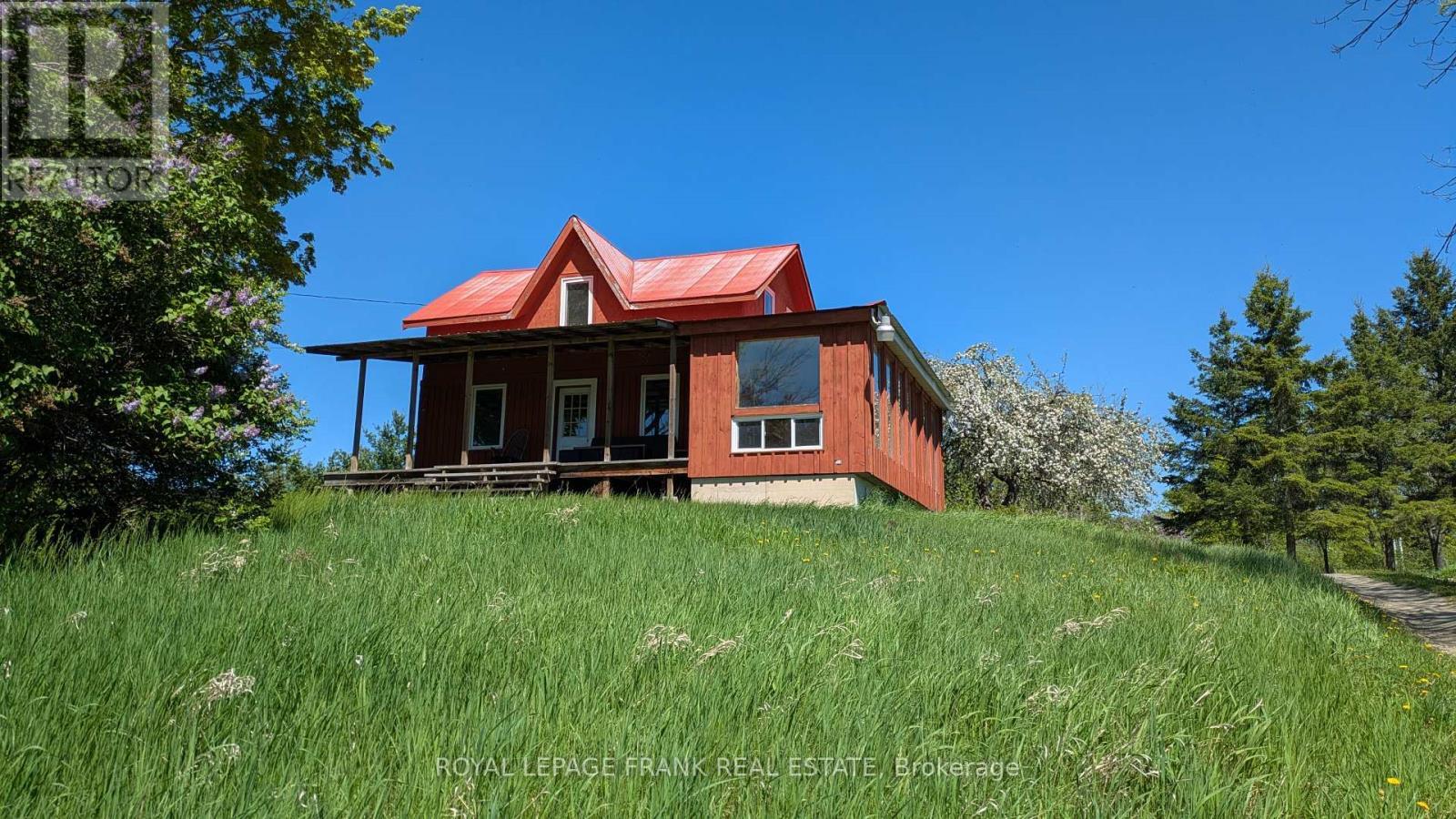 












260 JAMES STREET

,
Marmora and Lake (Marmora Ward),




Ontario
K0K2M0

