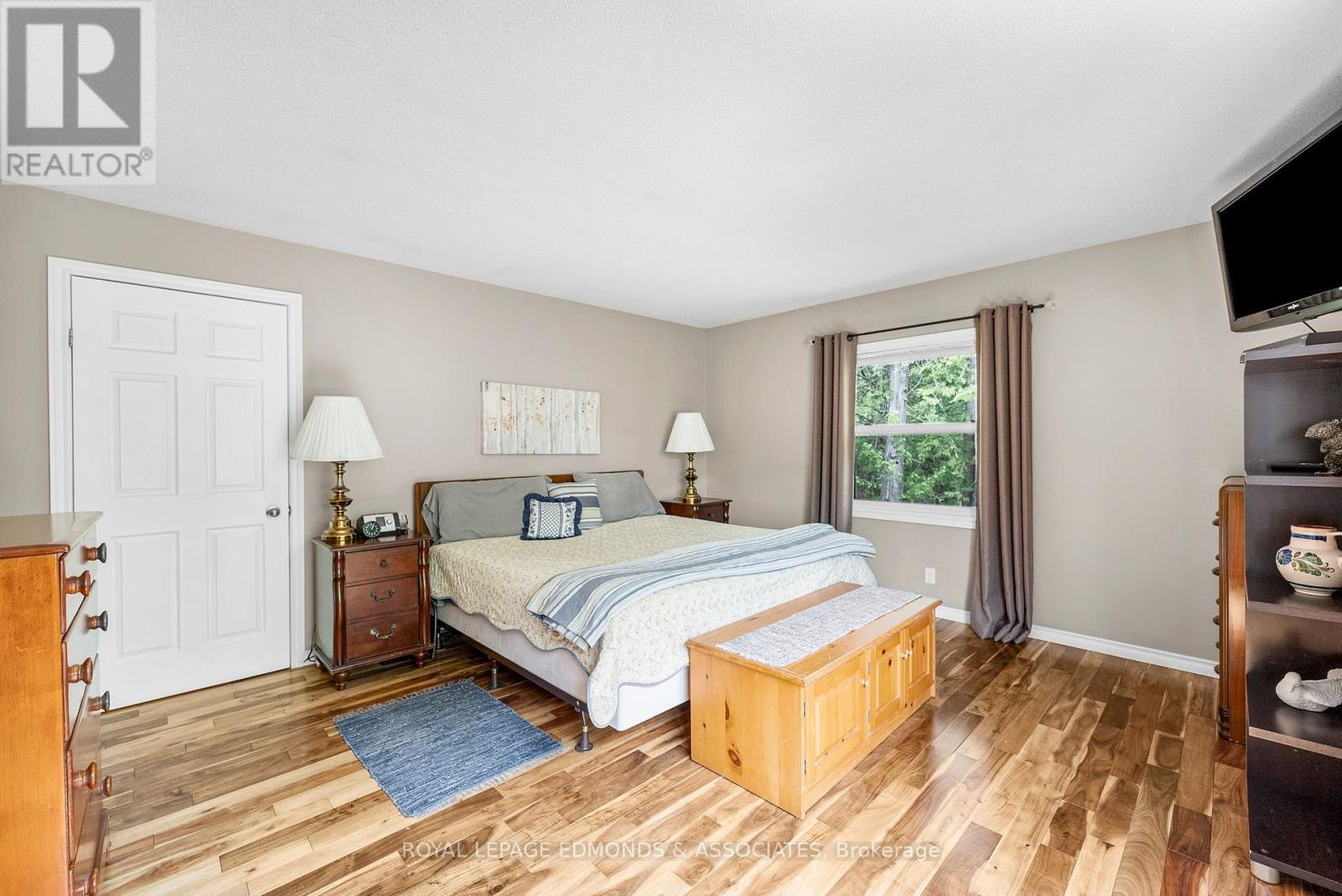 












23 EILEEN STREET

,
Laurentian Valley,




Ontario
K8A6W2

