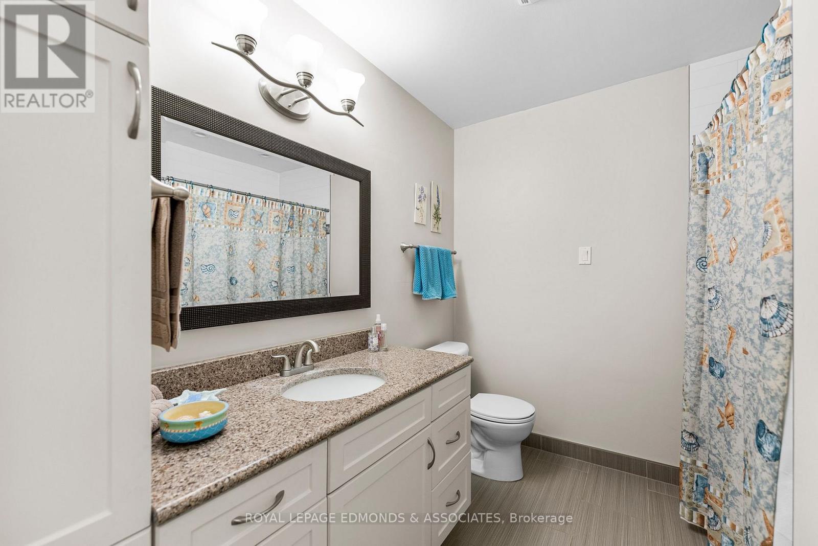 












23 EILEEN STREET

,
Laurentian Valley,




Ontario
K8A6W2

