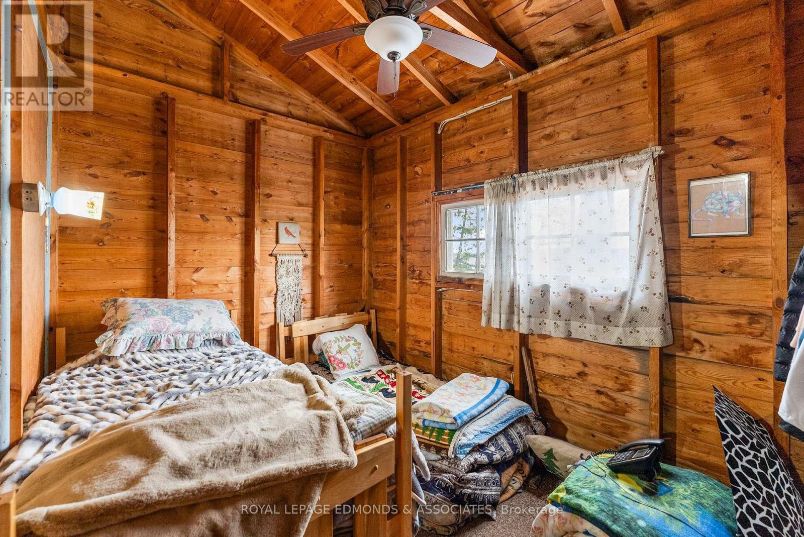 












769 ROCK POINT LANE

,
Killaloe, Hagarty and Richards,




Ontario
K0J2A0

