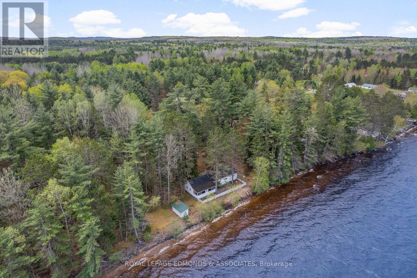 












769 ROCK POINT LANE

,
Killaloe, Hagarty and Richards,




Ontario
K0J2A0


