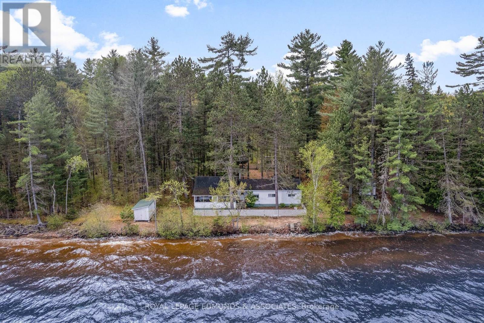 












769 ROCK POINT LANE

,
Killaloe, Hagarty and Richards,




Ontario
K0J2A0

