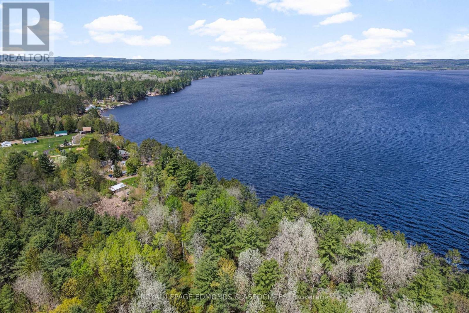 












769 ROCK POINT LANE

,
Killaloe, Hagarty and Richards,




Ontario
K0J2A0


