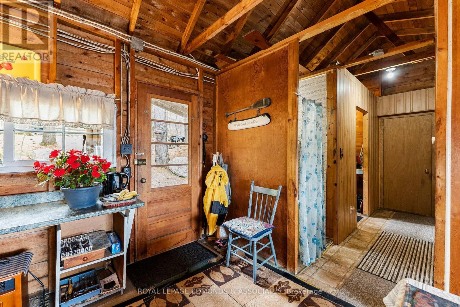 












769 ROCK POINT LANE

,
Killaloe, Hagarty and Richards,




Ontario
K0J2A0

