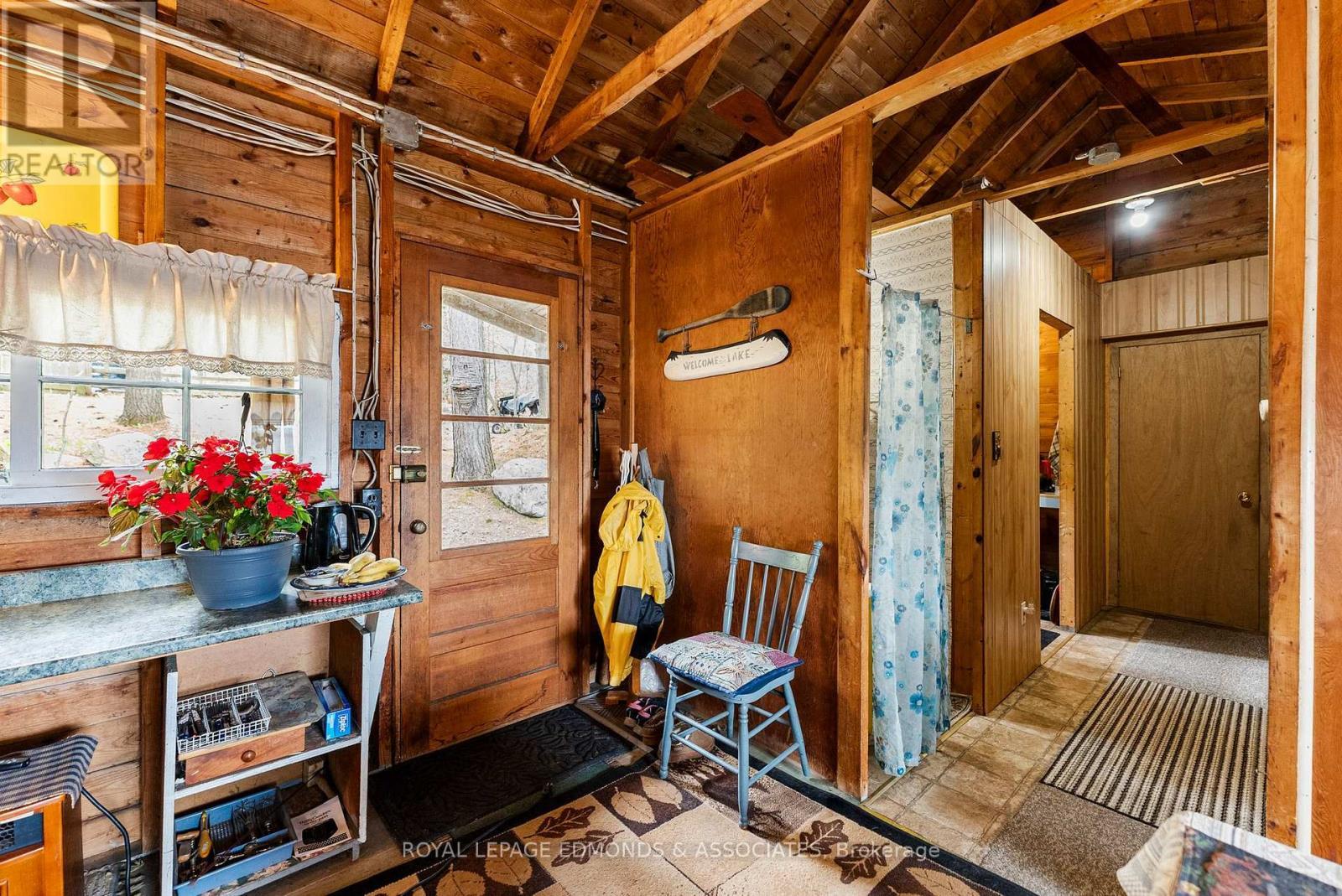 












769 ROCK POINT LANE

,
Killaloe, Hagarty and Richards,




Ontario
K0J2A0

