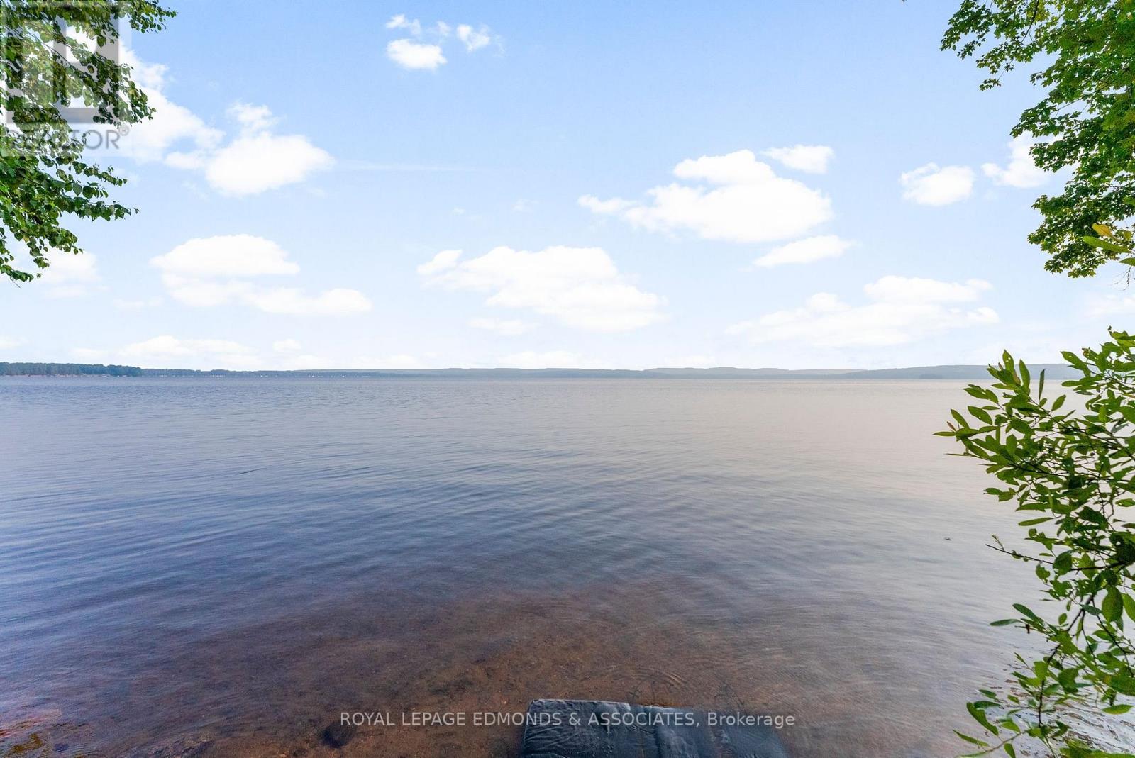 












769 ROCK POINT LANE

,
Killaloe, Hagarty and Richards,




Ontario
K0J2A0

