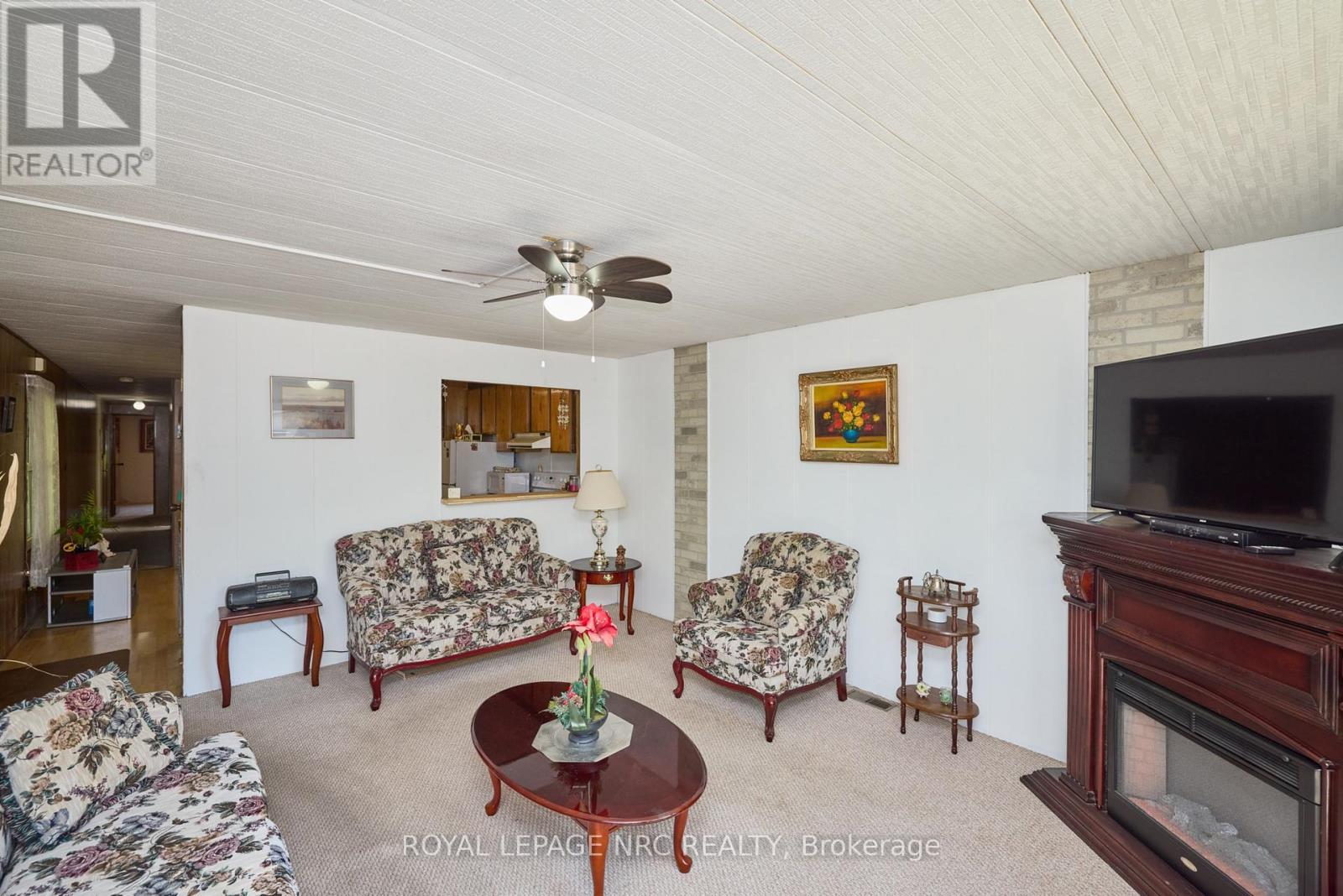 












240 - 23 FOUR MILE CREEK ROAD

,
Niagara-on-the-Lake (St. Davids),




Ontario
L0S1J1

