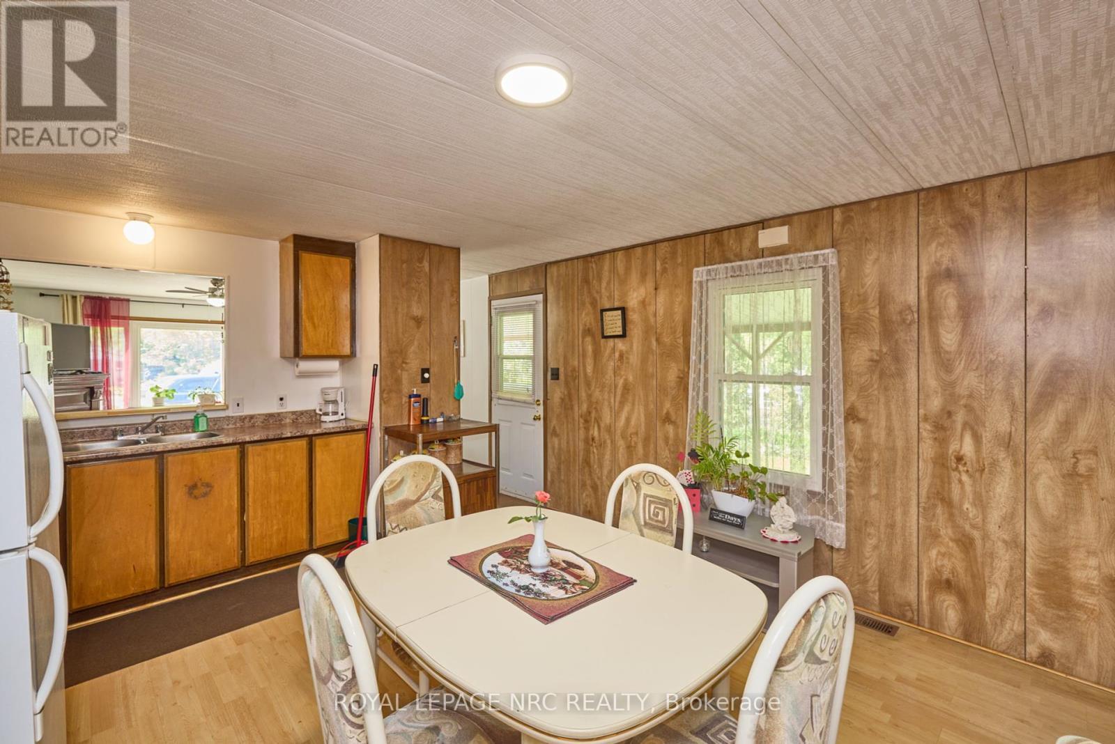 












240 - 23 FOUR MILE CREEK ROAD

,
Niagara-on-the-Lake (St. Davids),




Ontario
L0S1J1

