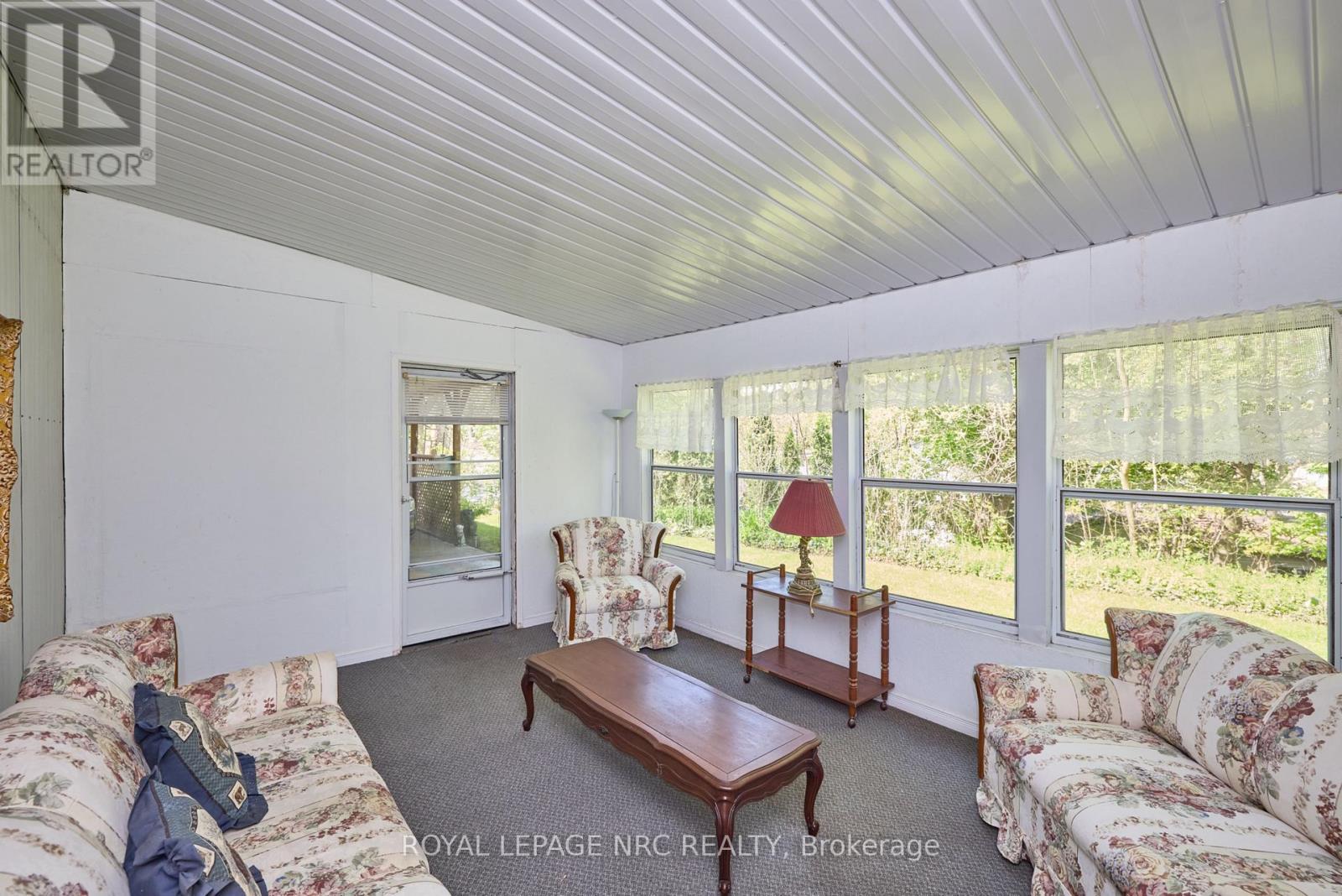 












240 - 23 FOUR MILE CREEK ROAD

,
Niagara-on-the-Lake (St. Davids),




Ontario
L0S1J1

