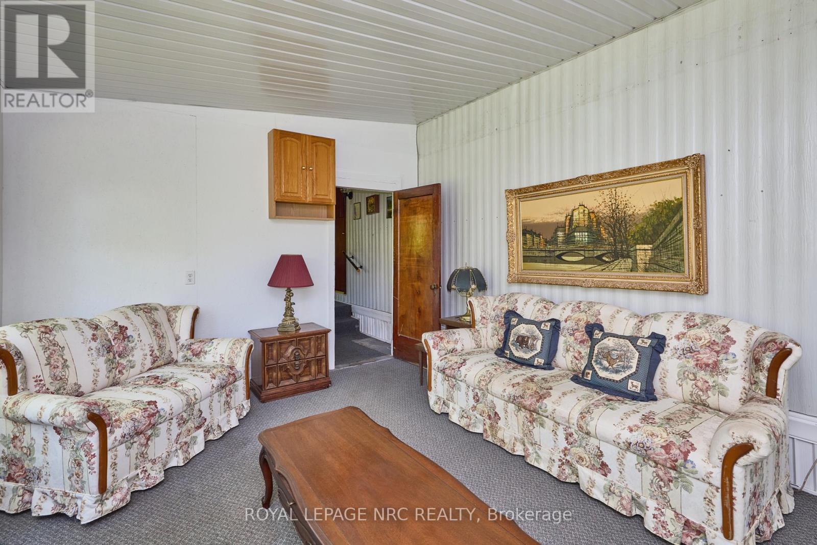 












240 - 23 FOUR MILE CREEK ROAD

,
Niagara-on-the-Lake (St. Davids),




Ontario
L0S1J1

