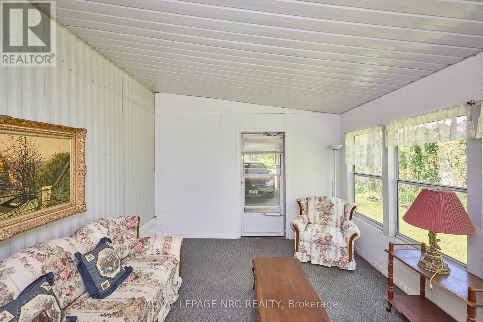 












240 - 23 FOUR MILE CREEK ROAD

,
Niagara-on-the-Lake (St. Davids),




Ontario
L0S1J1

