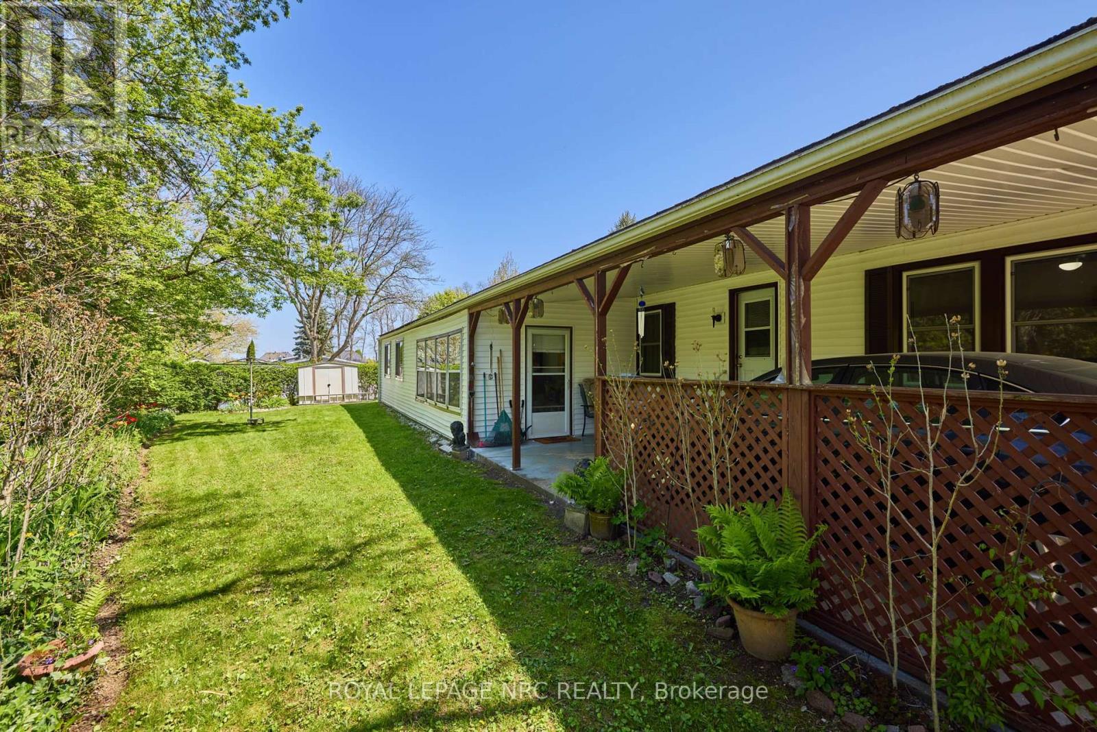 












240 - 23 FOUR MILE CREEK ROAD

,
Niagara-on-the-Lake (St. Davids),




Ontario
L0S1J1

