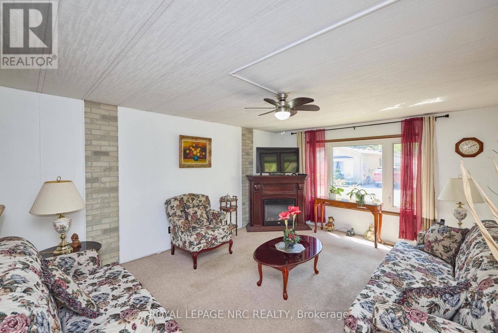 












240 - 23 FOUR MILE CREEK ROAD

,
Niagara-on-the-Lake (St. Davids),




Ontario
L0S1J1

