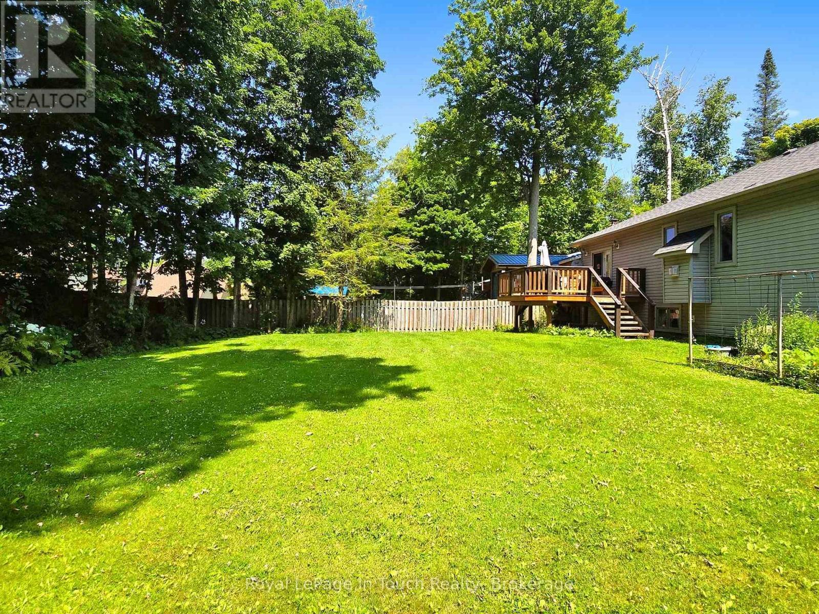 












122 TROUT LANE

,
Tiny,




Ontario
L9M0J1

