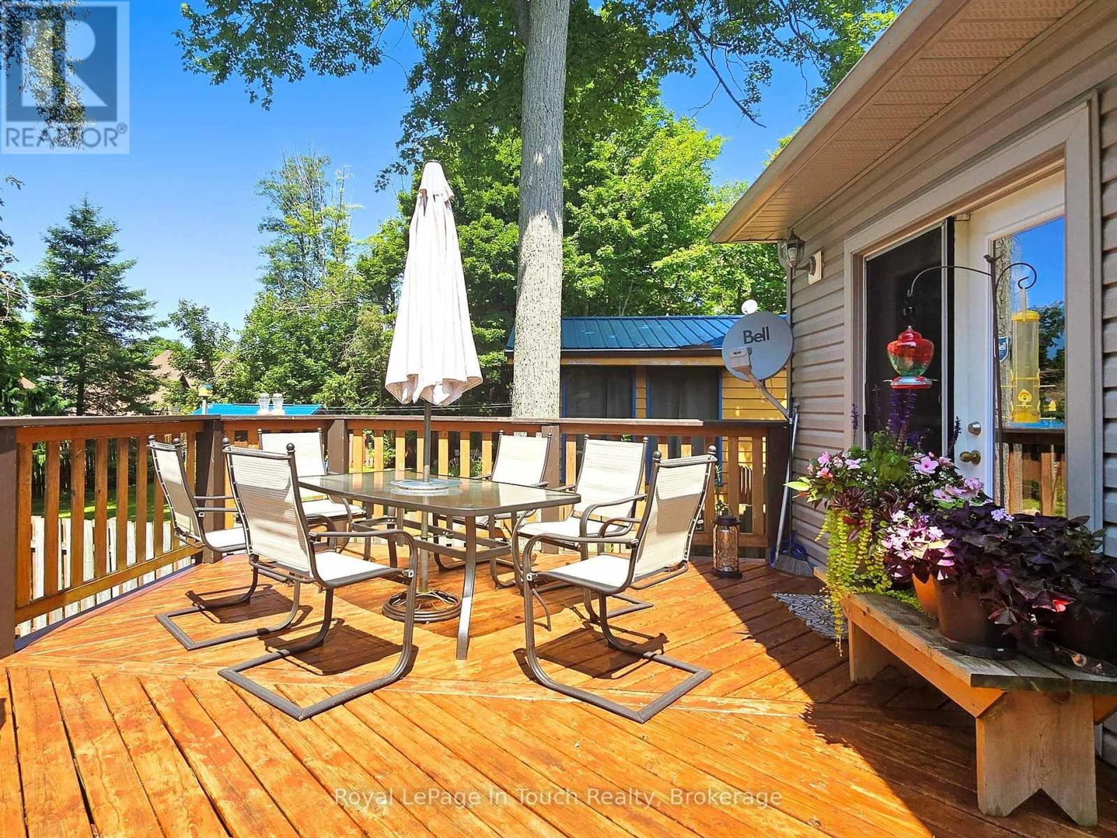 












122 TROUT LANE

,
Tiny,




Ontario
L9M0J1

