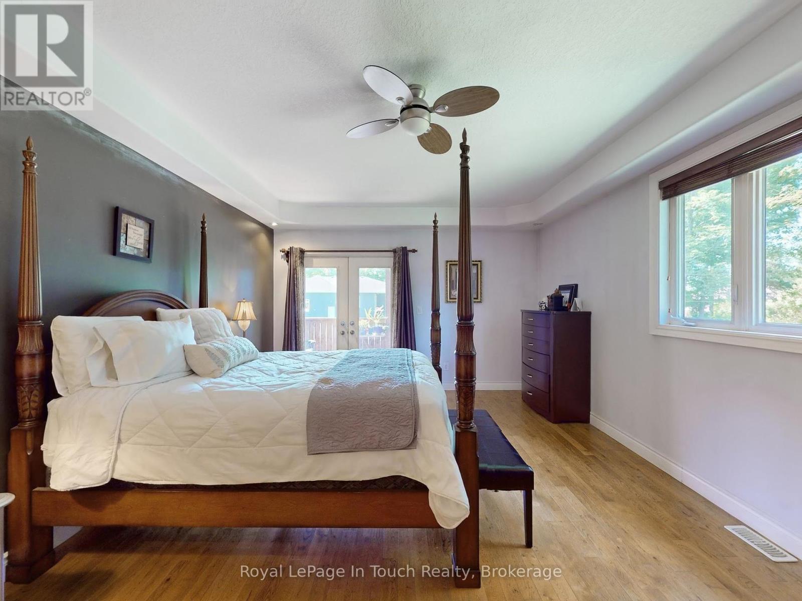 












122 TROUT LANE

,
Tiny,




Ontario
L9M0J1


