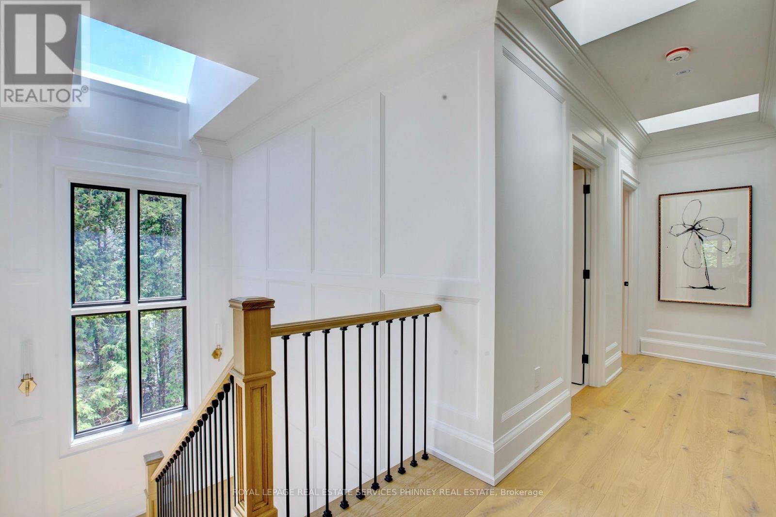 












179 DOUGLAS AVENUE

,
Oakville,




Ontario
L6J3R9

