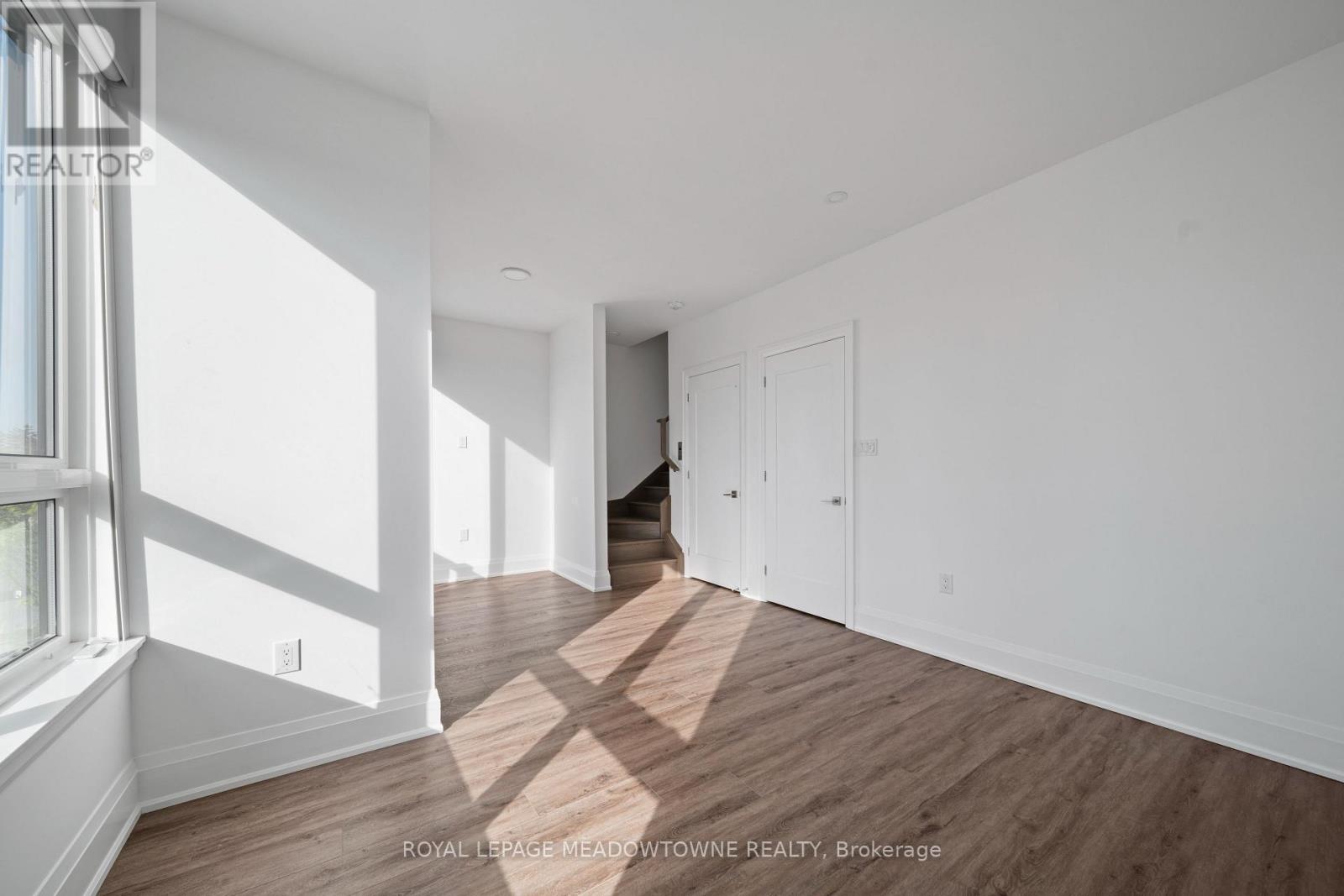 












121 HIGH STREET W

,
Mississauga,




Ontario
L5H1K4

