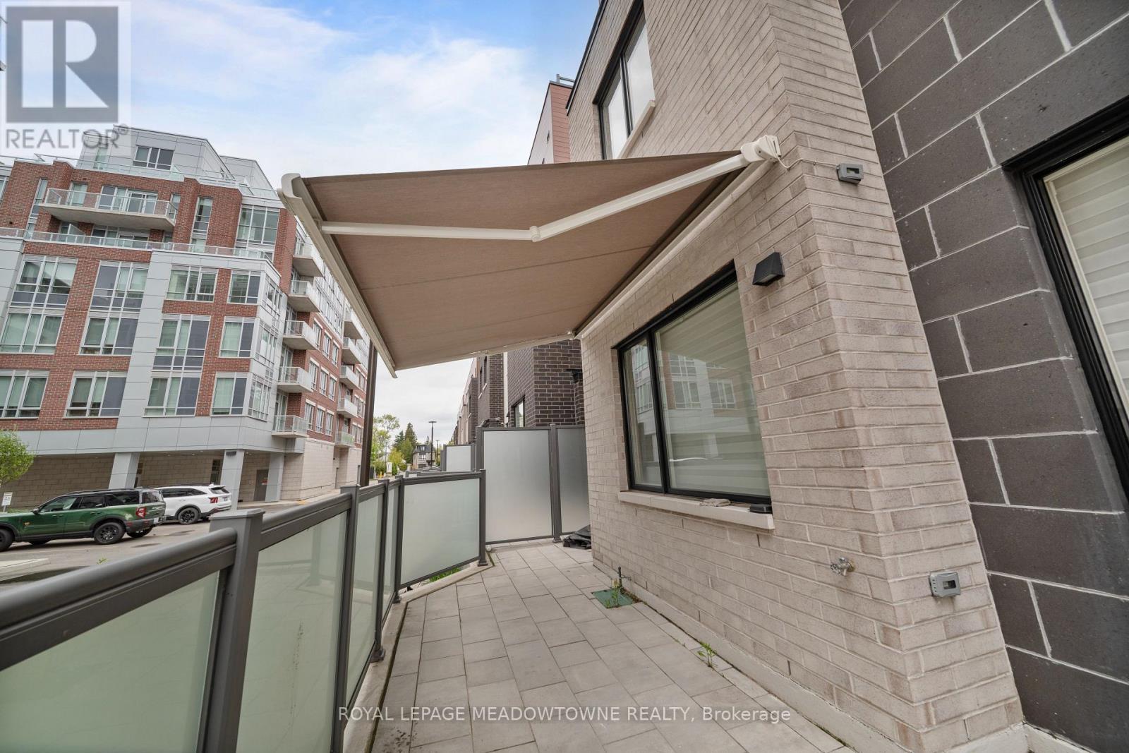












121 HIGH STREET W

,
Mississauga,




Ontario
L5H1K4

