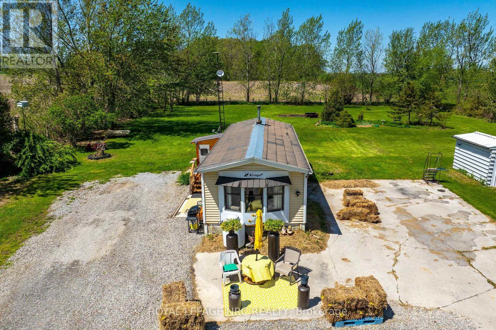 












199 DICKHOUT ROAD

,
Haldimand,




Ontario
N0A1K0

