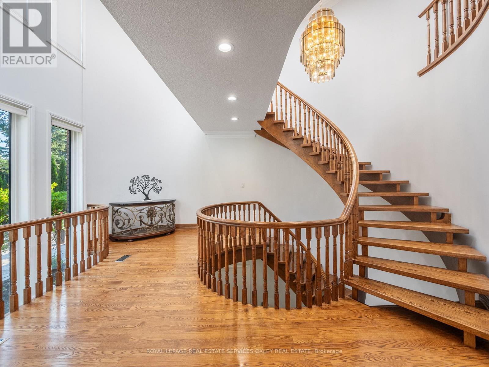 












12 WESTMOUNT PARK ROAD

,
Toronto,




Ontario
M9P1R5

