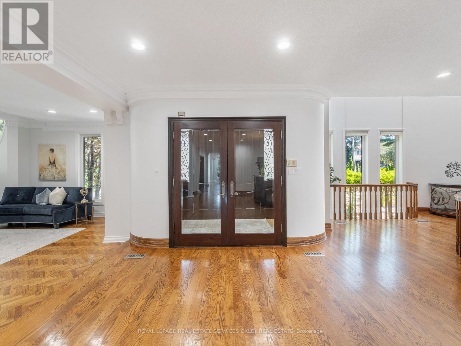 












12 WESTMOUNT PARK ROAD

,
Toronto,




Ontario
M9P1R5

