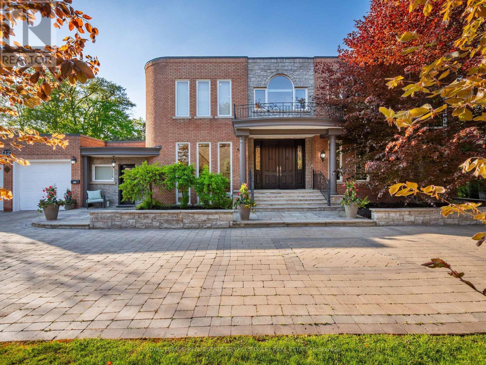 












12 WESTMOUNT PARK ROAD

,
Toronto,




Ontario
M9P1R5


