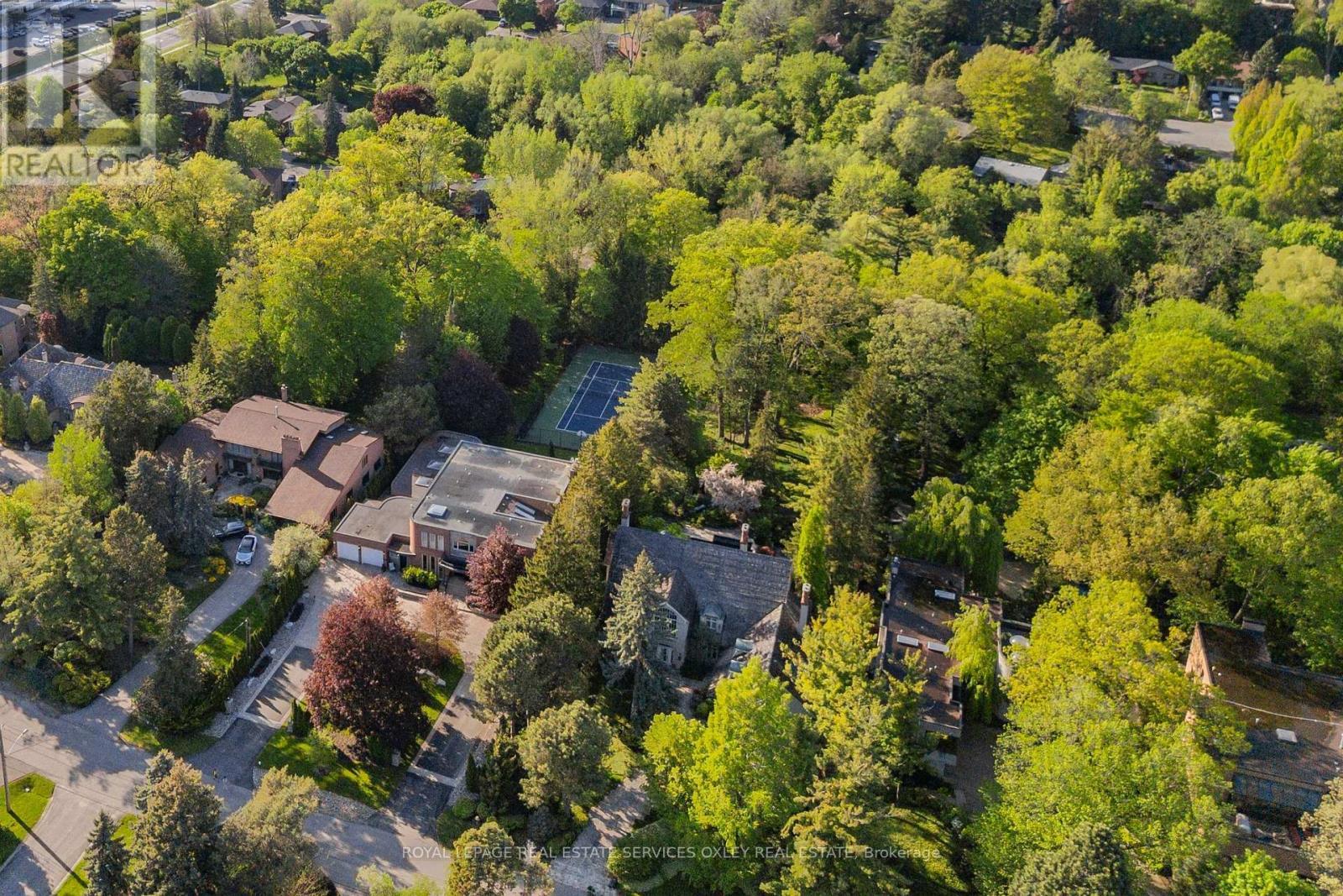 












12 WESTMOUNT PARK ROAD

,
Toronto,




Ontario
M9P1R5

