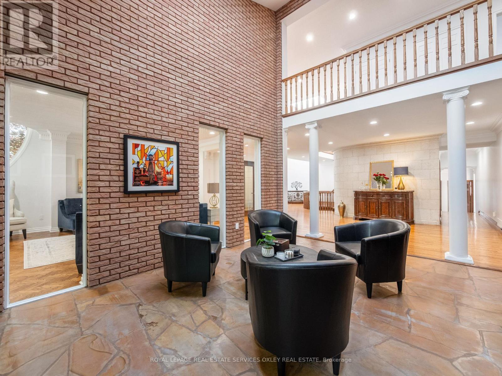 












12 WESTMOUNT PARK ROAD

,
Toronto,




Ontario
M9P1R5

