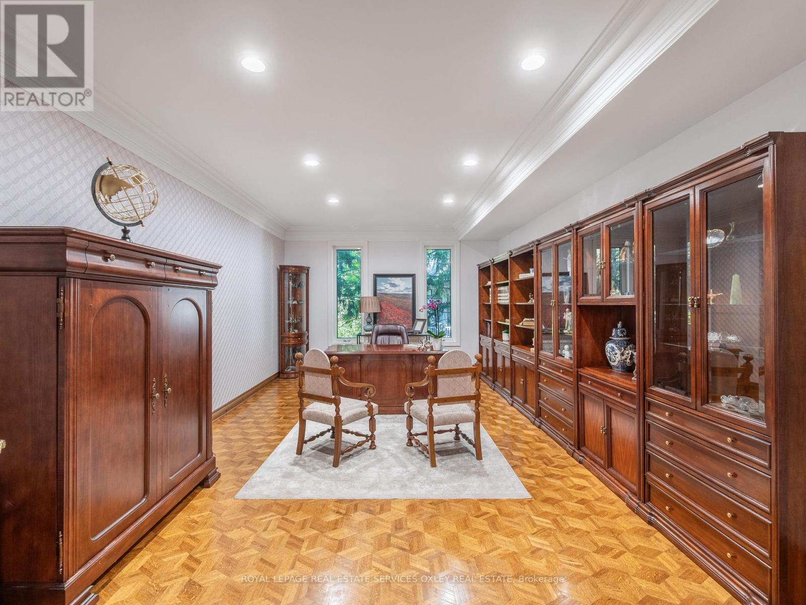 












12 WESTMOUNT PARK ROAD

,
Toronto,




Ontario
M9P1R5

