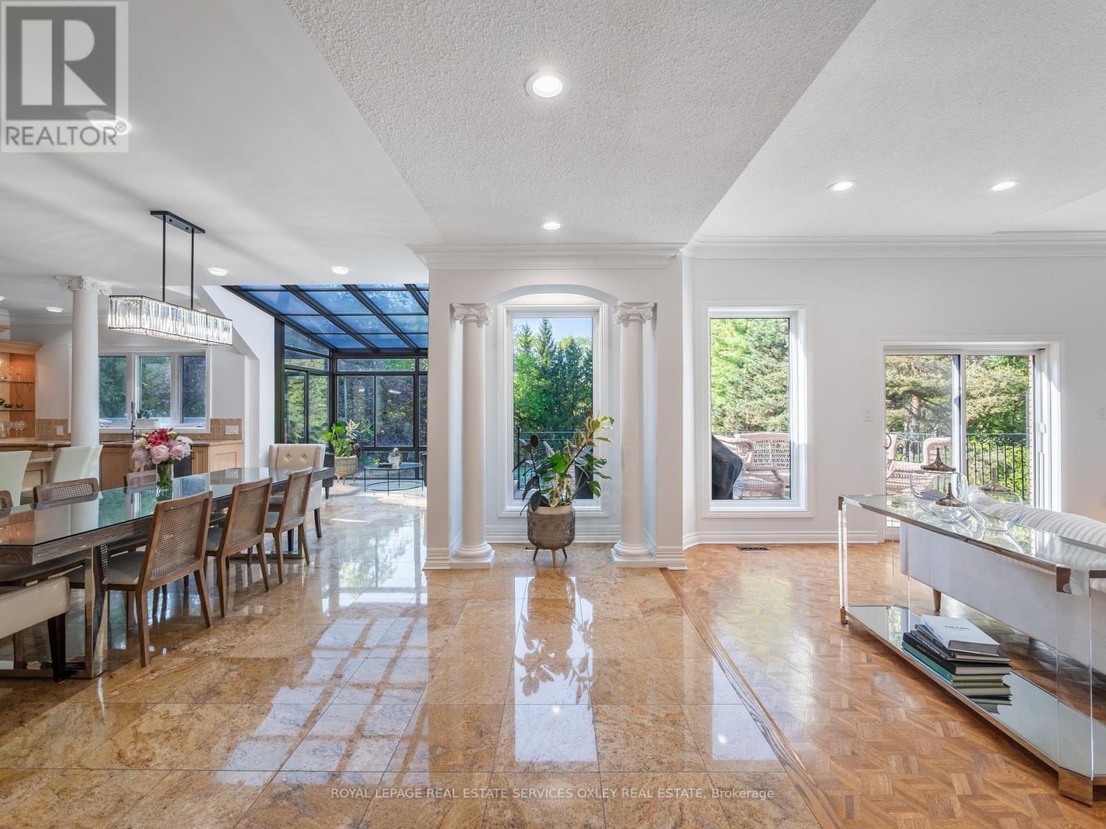 












12 WESTMOUNT PARK ROAD

,
Toronto,




Ontario
M9P1R5


