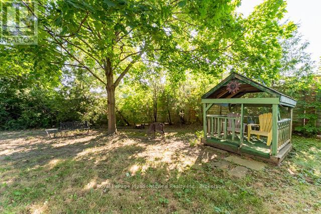 












690 ROBERTSON CRESCENT

,
Milton (TM Timberlea),




Ontario
L9T4V5

