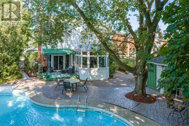 












690 ROBERTSON CRESCENT

,
Milton (TM Timberlea),




Ontario
L9T4V5

