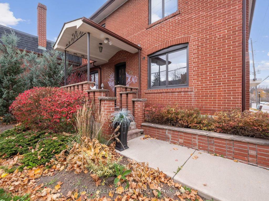 









33


King

Street West, EM1,
Caledon,




ON
L7E 1C7

