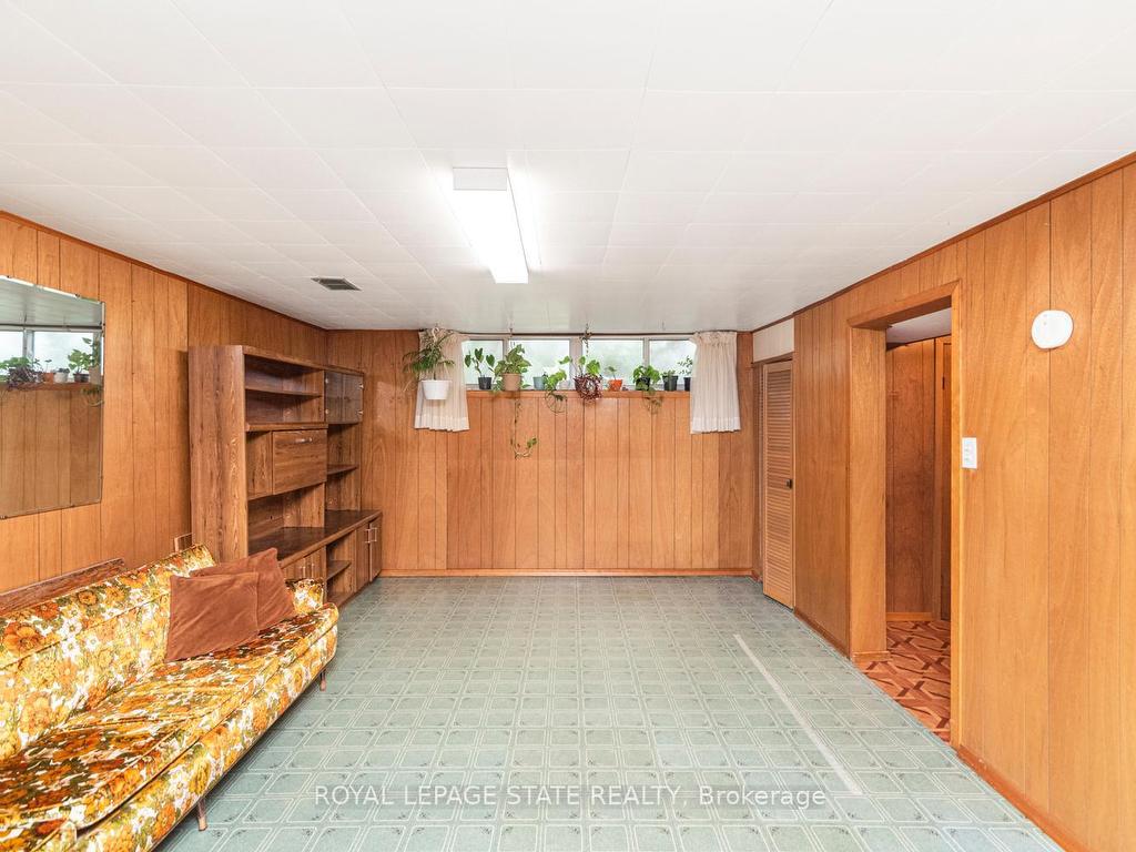 









30


Greeningdon

Drive,
Hamilton,




ON
L9A 3A7

