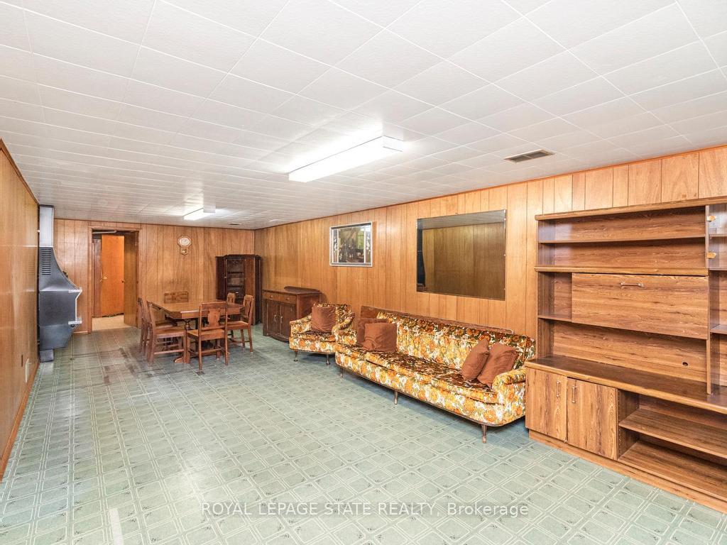 









30


Greeningdon

Drive,
Hamilton,




ON
L9A 3A7


